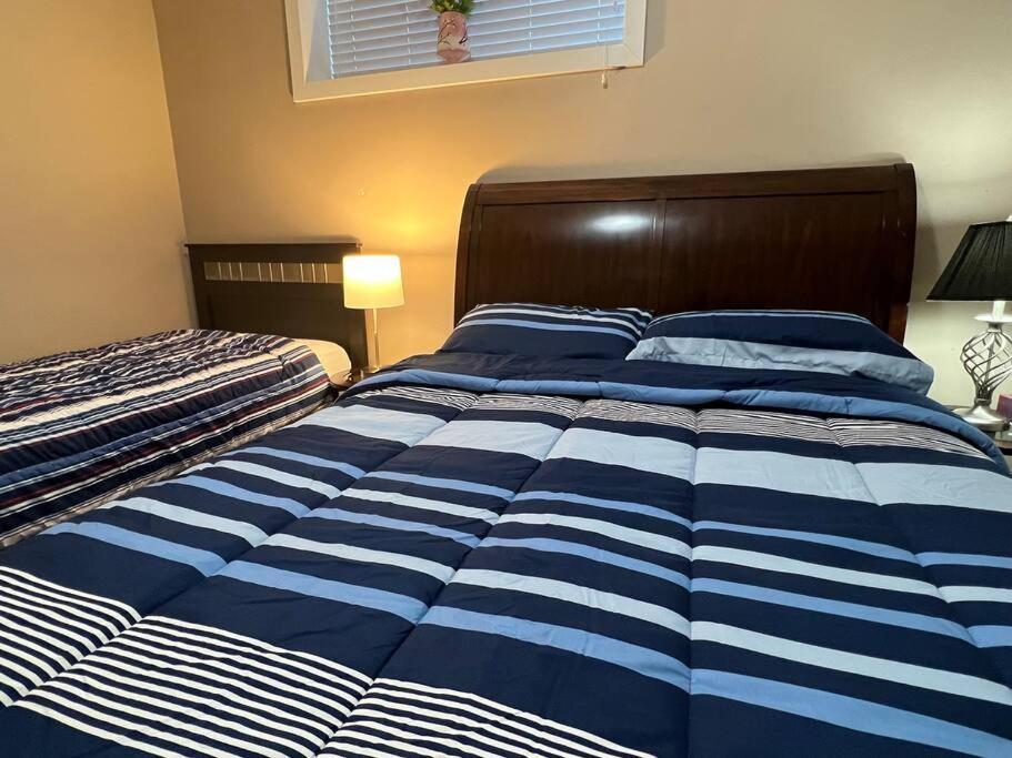 Apartment Spacious Private Walkout Entire Close To Yyc, Dt, Shops, Stampede & Mountains With Many Amenities In Panorama Hills Nw